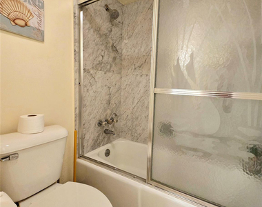 1161 Hillsboro Mile - Photo Thumbnail 47