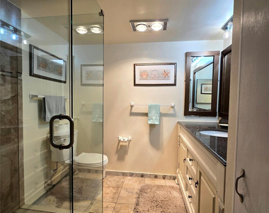 1161 Hillsboro Mile - Photo Thumbnail 19
