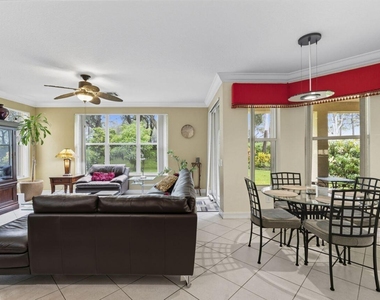8492 Breezy Oak Way - Photo Thumbnail 13