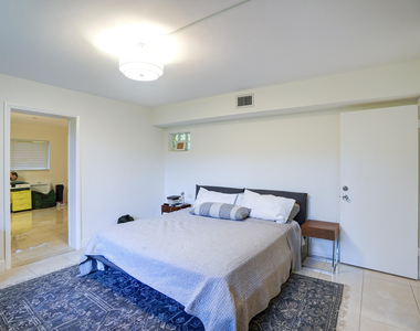 216 32nd Street - Photo Thumbnail 18