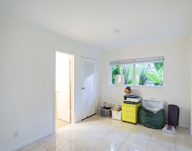 216 32nd Street - Photo Thumbnail 16