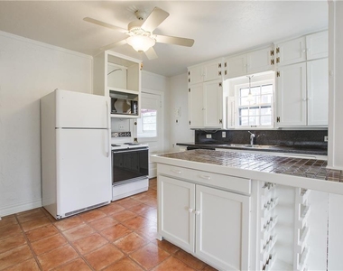 1600 Nw 38th Street - Photo Thumbnail 7