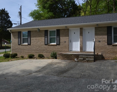 1212 Essex Avenue - Photo Thumbnail 1