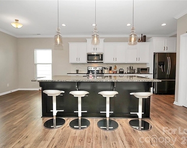 4925 Grace View Drive - Photo Thumbnail 6