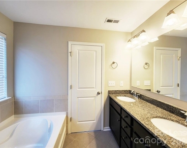 4925 Grace View Drive - Photo Thumbnail 22