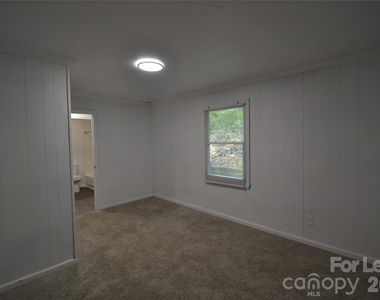1212 Essex Avenue - Photo Thumbnail 10