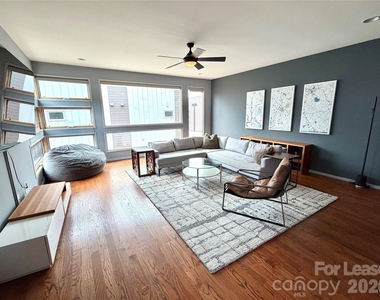305 Mcninch Street - Photo Thumbnail 3