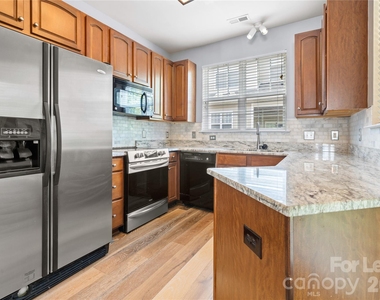 6441 Terrace View Court - Photo Thumbnail 10