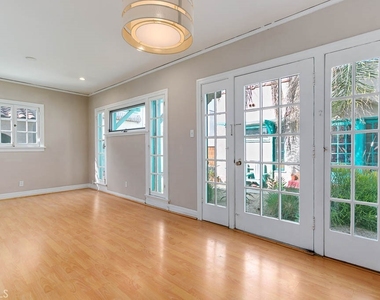 617 S Columbus Avenue - Photo Thumbnail 2