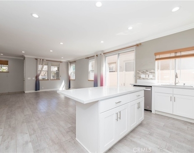 1318 Lukens Court - Photo Thumbnail 8