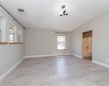 1318 Lukens Court - Photo Thumbnail 14