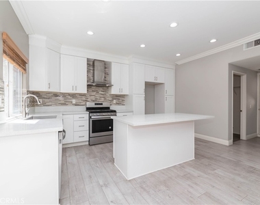 1318 Lukens Court - Photo Thumbnail 4