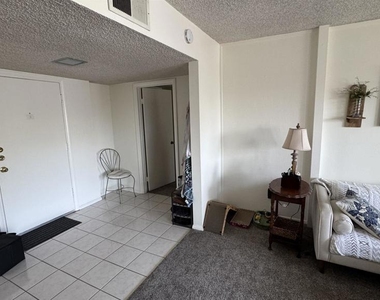 333 Orange Avenue - Photo Thumbnail 1