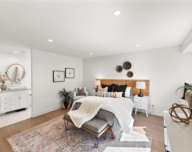 12628 Newport Avenue - Photo Thumbnail 16