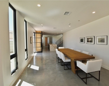 243 Seal Beach Blvd - Photo Thumbnail 21