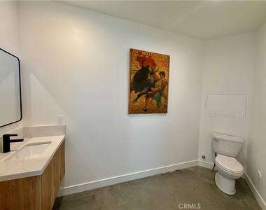 243 Seal Beach Blvd - Photo Thumbnail 2