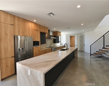 243 Seal Beach Blvd - Photo Thumbnail 18
