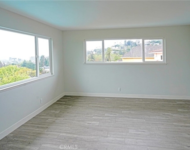 5226 Los Diegos Way - Photo Thumbnail 28