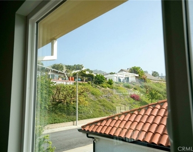 5226 Los Diegos Way - Photo Thumbnail 40