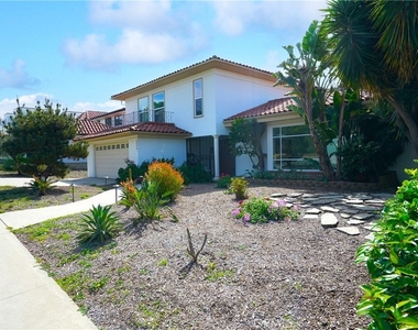 5226 Los Diegos Way - Photo Thumbnail 2