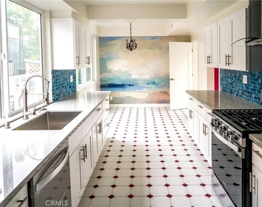 5226 Los Diegos Way - Photo Thumbnail 18