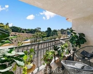6435 Kanan Dume - Photo Thumbnail 15