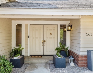 5637 Redwood - Photo Thumbnail 1