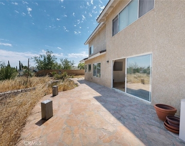 5637 Redwood - Photo Thumbnail 21