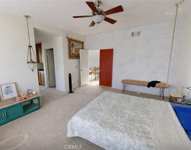 5637 Redwood - Photo Thumbnail 9