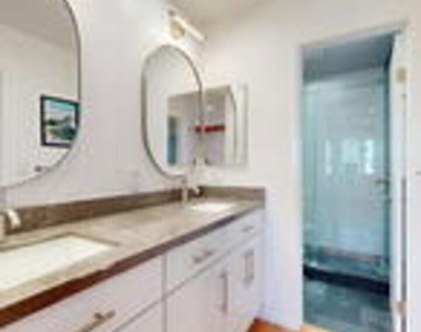 8740 Tuscany Avenue - Photo Thumbnail 15