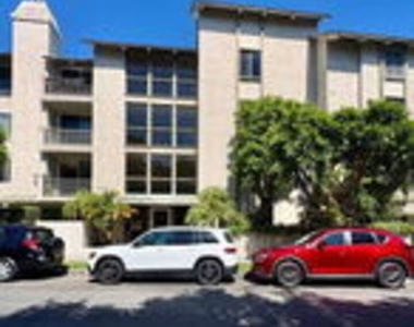 8740 Tuscany Avenue - Photo Thumbnail 2