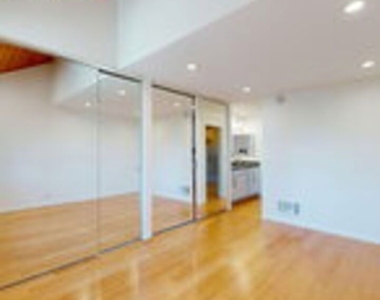 8740 Tuscany Avenue - Photo Thumbnail 12