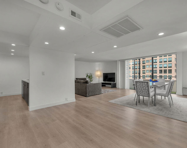 10535 Wilshire Boulevard - Photo Thumbnail 1