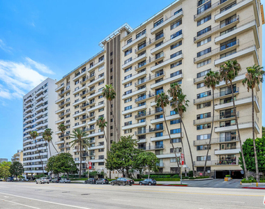 10535 Wilshire Boulevard - Photo Thumbnail 29