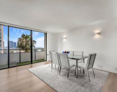 10535 Wilshire Boulevard - Photo Thumbnail 10