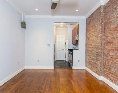 West 14th Street - Photo Thumbnail 1