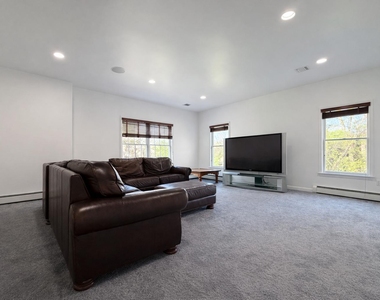 12 Fortune Way - Photo Thumbnail 1