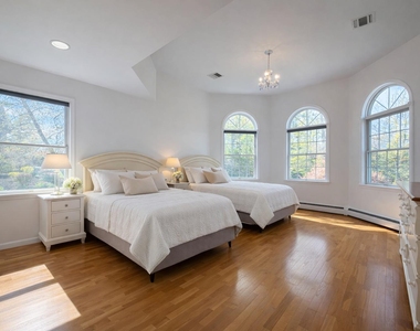 12 Fortune Way - Photo Thumbnail 7