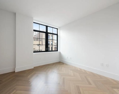 100 Avenue A - Photo Thumbnail 3