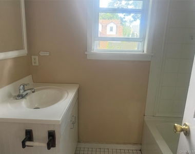 155 Orange Turnpike - Photo Thumbnail 2