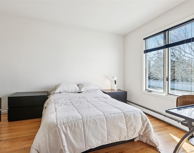 22 Meadow Lane - Photo Thumbnail 18