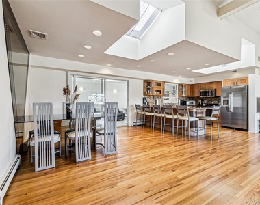 22 Meadow Lane - Photo Thumbnail 4