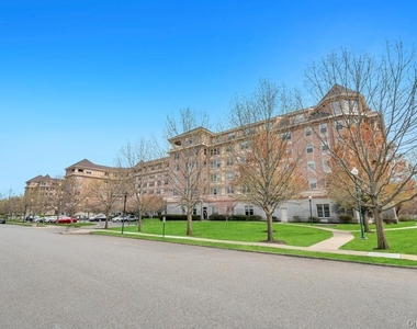 300 E Overlook - Photo Thumbnail 12