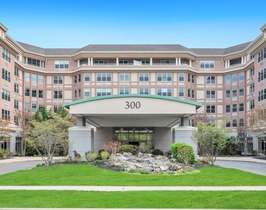 300 E Overlook - Photo Thumbnail 9