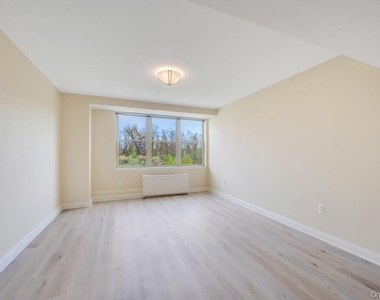 300 E Overlook - Photo Thumbnail 1