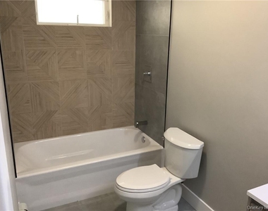 19 Mountainview Drive - Photo Thumbnail 4