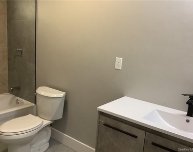 19 Mountainview Drive - Photo Thumbnail 5