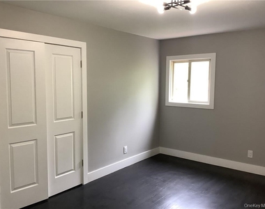 19 Mountainview Drive - Photo Thumbnail 6