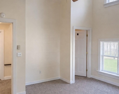 43 Barton Street - Photo Thumbnail 6