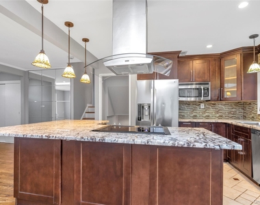 5 Glenbrook Road - Photo Thumbnail 5